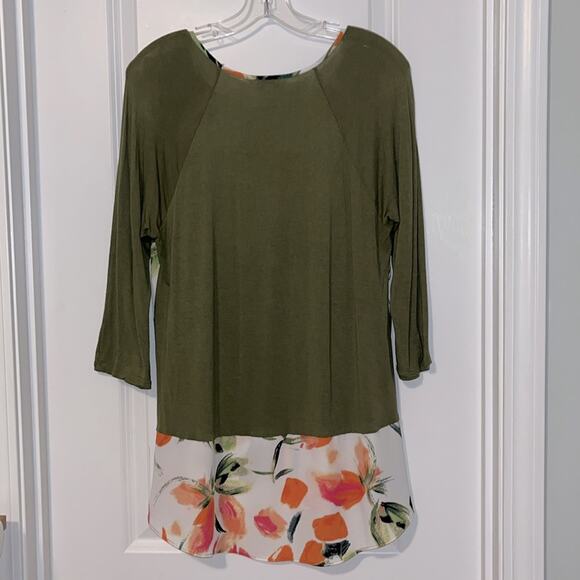 Charming Charlie 3/4 Sleeve Floral Top - Picture 4 of 8